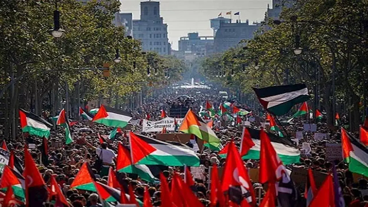 مظاهرات تركيا الحاشدة: مئات الآلاف يهتفون دعماً وتضامناً مع فلسطين